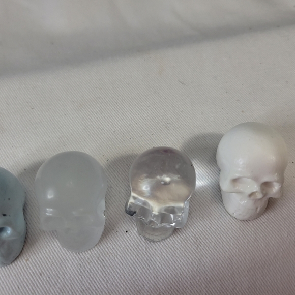 Handmade Resin Skulls - Picture 4 of 5